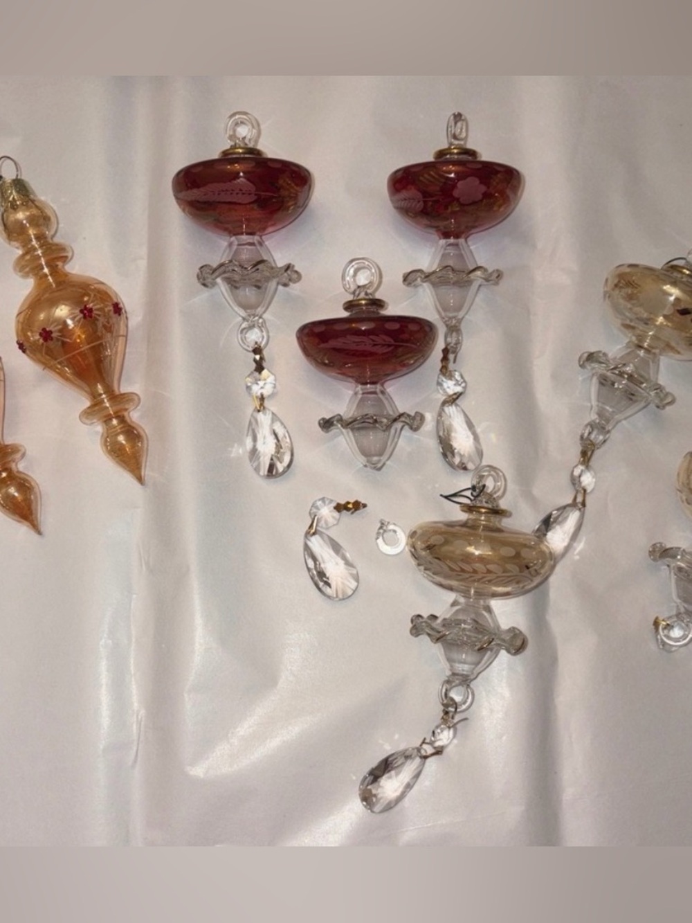 💎 Vintage Glass Ornate Holiday Ornaments in Burgundy and Gold